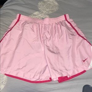 XL NIKE shorts women’s